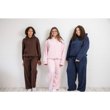Oversized Loungewear for Petite Frames: A Fit Guide