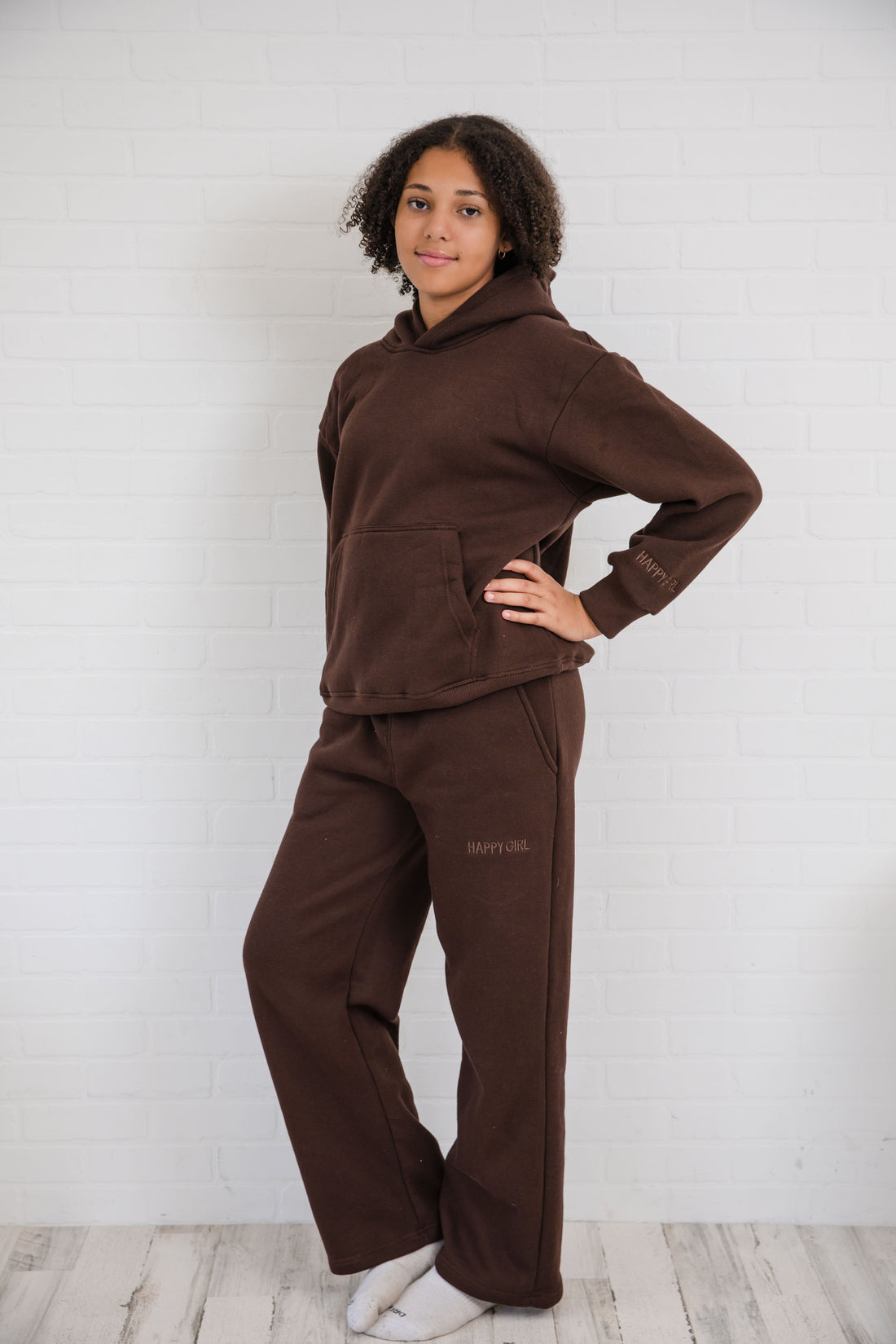 HAPPY GIRL PULLOVER HOODIE Espresso